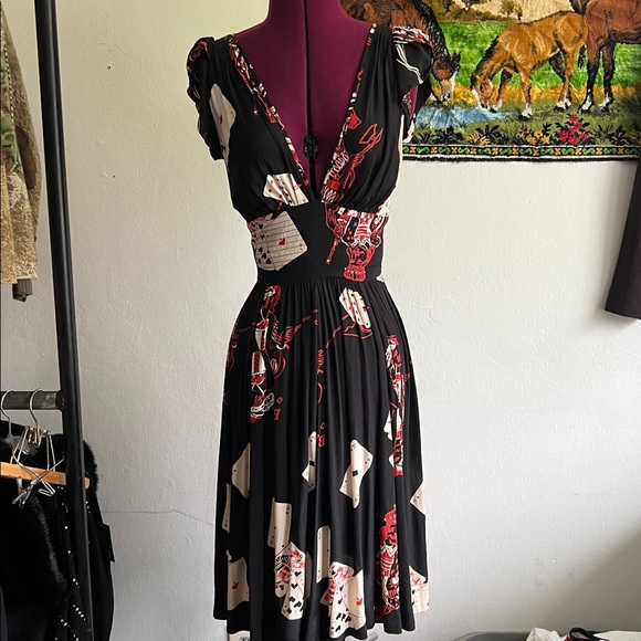 Trashy diva queen of hearts dress - Picture 2 of 9